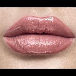 ‼️5/$20‼️ The Beauty Crop Lip Brûlée in Panna Cotta